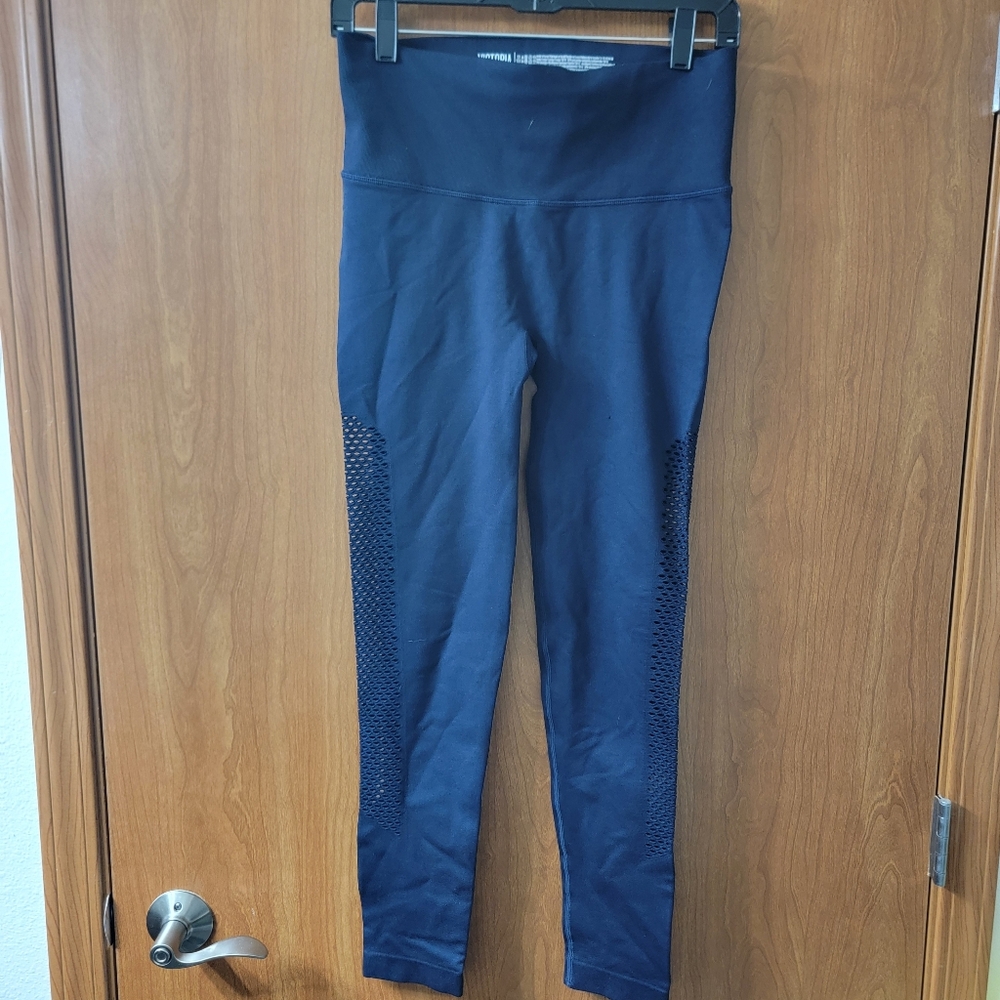 Victoria Sport Dark Navy Cutout Seamless High Rise Leggings Size Large